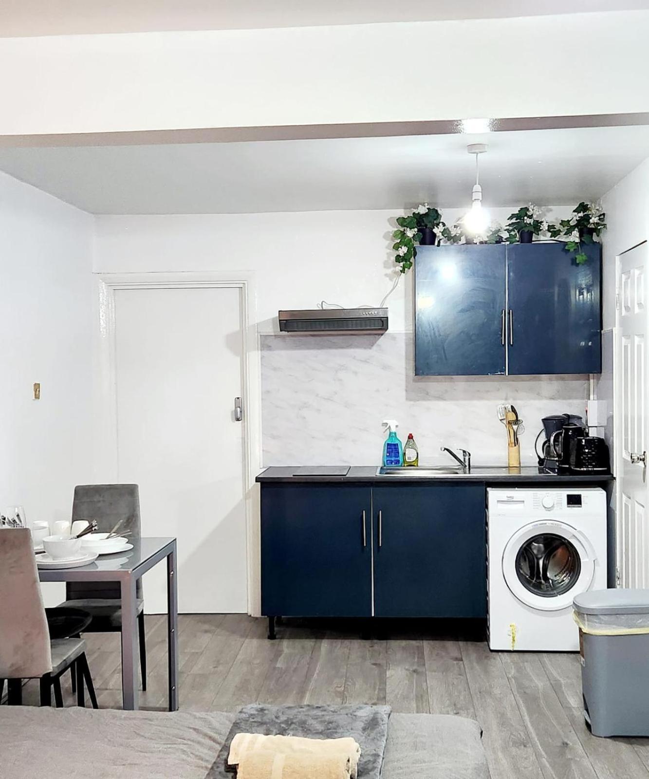 New Deluxe Studio Apt-2 London Rum bild