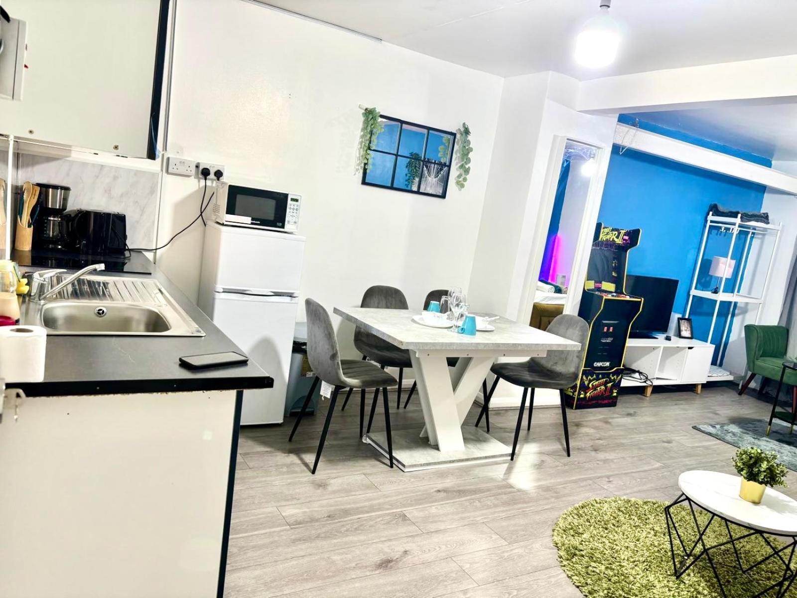 New Deluxe Studio Apt-2 London Exteriör bild